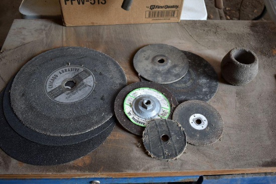 Cut off wheels and grinding wheels