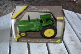 Ertl John Deere 3010 1/16 Scale Model Tractor With Box