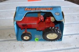 Ertl 1/16 Scale Row Crop Tractor With Box