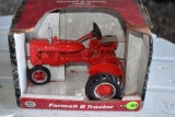 Ertl Farmall B 1/16 Scale Model Tractor With Box