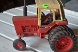 Ertl International Tractor With Cab, 1/16 Scale Model
