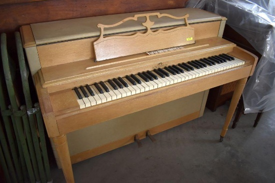 Wurlitzer Compact Piano