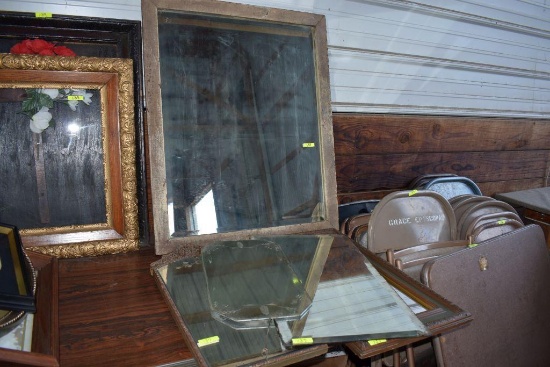 5 Mirrors, 1 cracked, All show some wear
