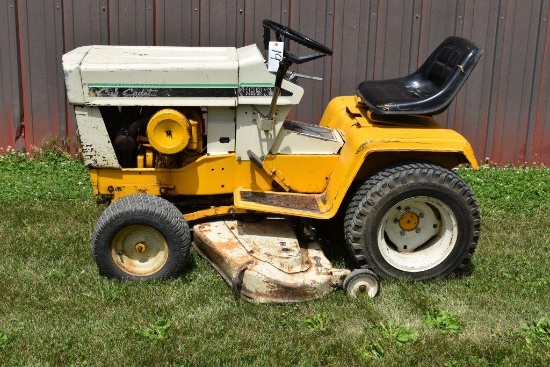 Cub Cadet 109, Runs & Drives, Hydrostatic, 577 Hours Showing, 42" Deck