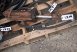 IH Hydraulic Cylinder