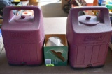 1 Coleman propane lantern, 2 cases and a spare glass