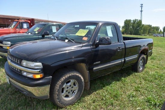 2002 Chevy Silverado 1500, 5.3 V8, Automatic,