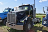 2004 Kenworth T-800 Semi, Day Cab, Air Ride