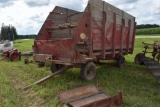 Gehl Open Top Forage Box/Feed Wagon with Minnesota Super 6 Running Gear