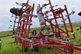 Wilrich 2800 Field Cultivator, Walking Tandem, 4-Bar Harrow, 27.5', 9' Main Frame,