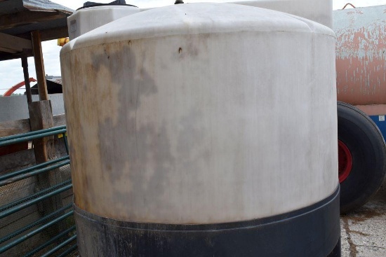 1050 Gallon Cone Bottom Tank