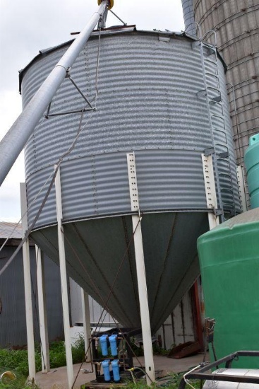2200 bushel Cone Bottom Holding Bin