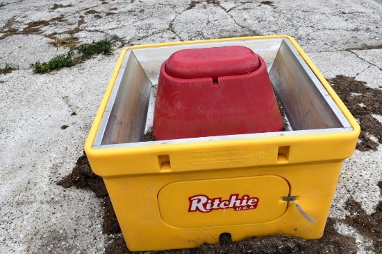 Ritchie Omni 4 Sided Fountain Waterer