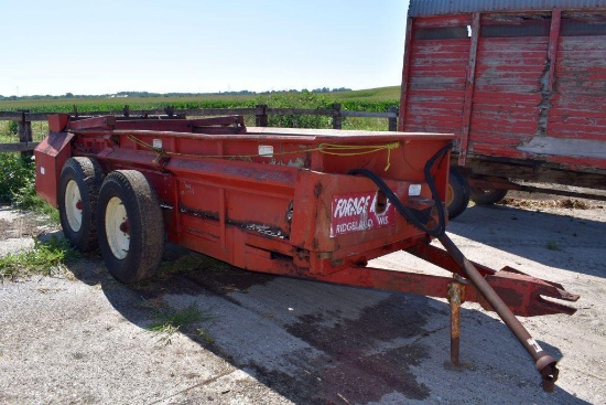 Forage King Model 330 Tandem Axle Manure Spreader, Slop Gate, Double Beater