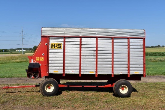 H&S Twin Auger HD 18' Forage Wagon, Steel Sides, Good Roof, 16 Ton Running Gear, Single Axle, Good