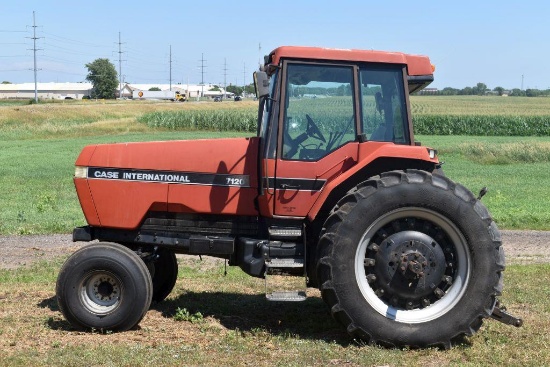 Case IH 7120 2WD Tractor, 18 Speed Power Shift, 4 Speed reverser. 10,658 Hours, New A/C Compressor,