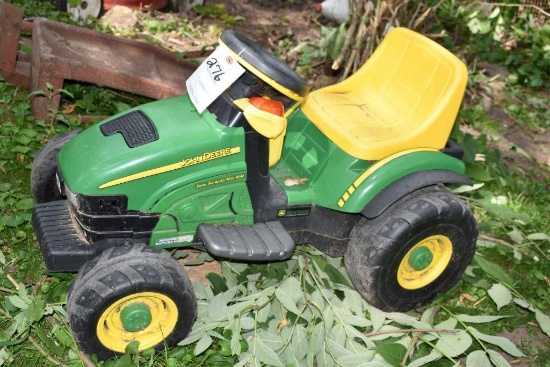 John Deere Ride On Tractor Toy
