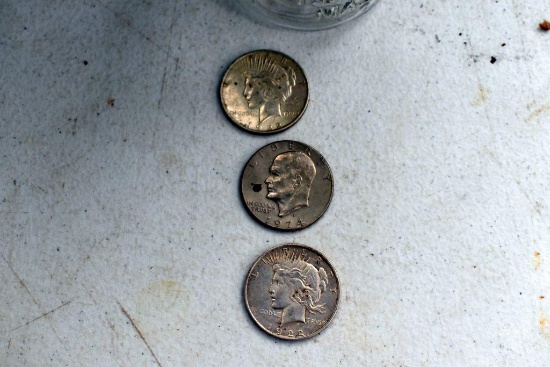 (2) 1922 Peace Dollars and 1974 Ike Dollar