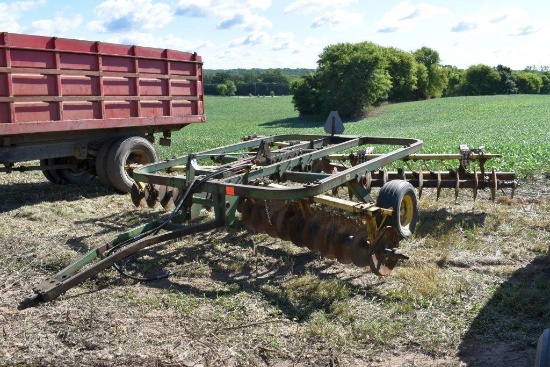 John Deere 210 Disc, 14.5', Buster Bar, Hydraulic Lift, SN 013580, Has not been Used in Many Years