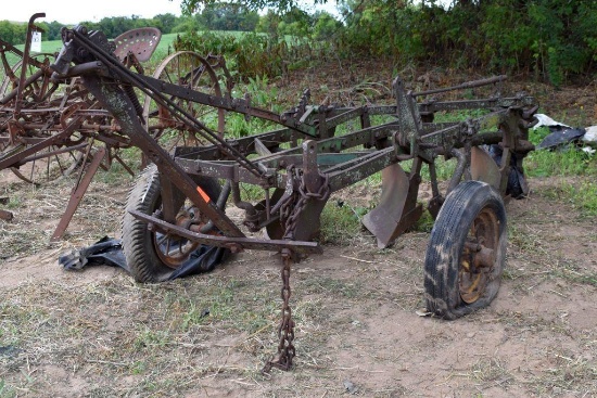Vintage John Deere Pull Type Plow, Has Not been Used in a Few Years