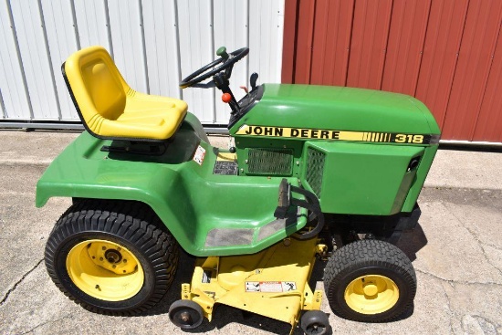John Deere 318 Garden Tractor, Hydro, 46" Deck, Hyd. Lift, New Rear Tires
