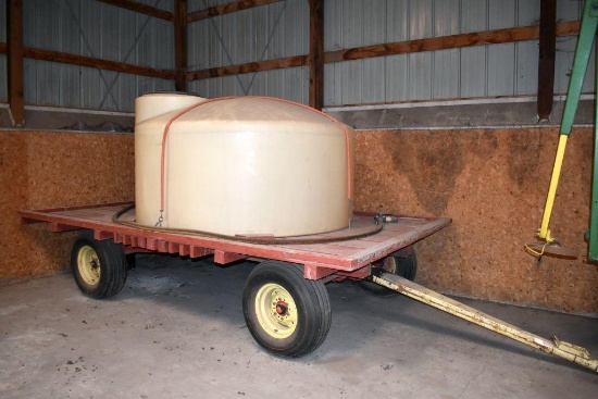 1000 Gallon Poly Tank on Gehl 8 Ton Running Gear, 8'x14' with Transfer Pump