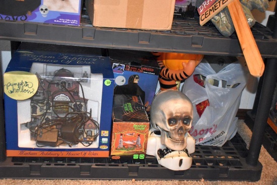 Halloween Decorations: Light Up Boogie Man's Hangout, Tigger, Household Decorations