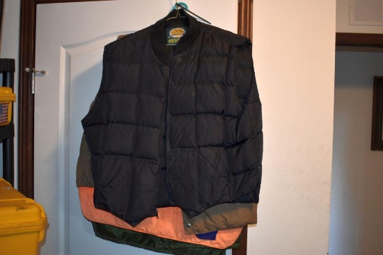 (3) Insulated Vests: Cabela's XL