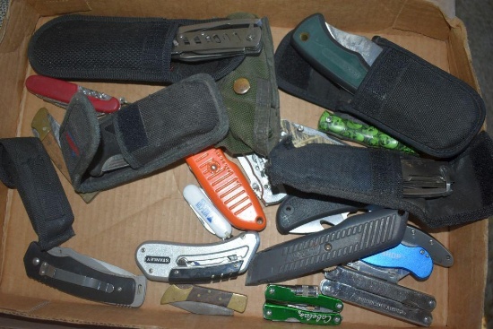 Assorted Hunting Knives