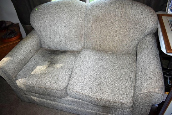 (2) Love Seats