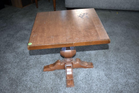 17.5"x17.5"x15.5" Wood Pedestal End Table