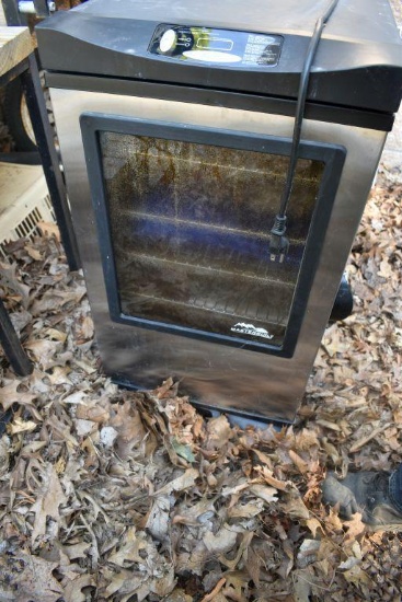Masterbuilt Electric Smoker, Model 20077615