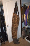 Cabela's Sz R10 Chest Waders