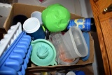 Tupperware and cups