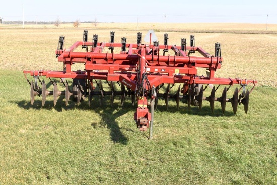 Kewanee 295 Disc Chisel Plow, 11 Shank, Rock Flex Gangs, 20" Cone Blades, SN 100290