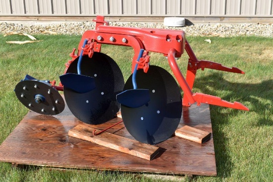 International 2 Blade Discing Plow, Fast Hitch, Restored