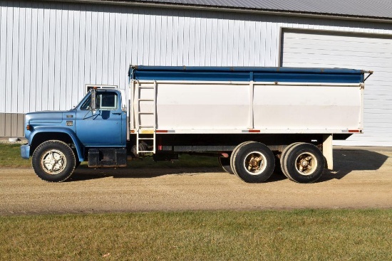 1978 Chevy C-65 Grain Truck, 366CI V8 Gas, 5x2 Speed, 86,565 Actual Miles, Tandem Axle, 9.00x20