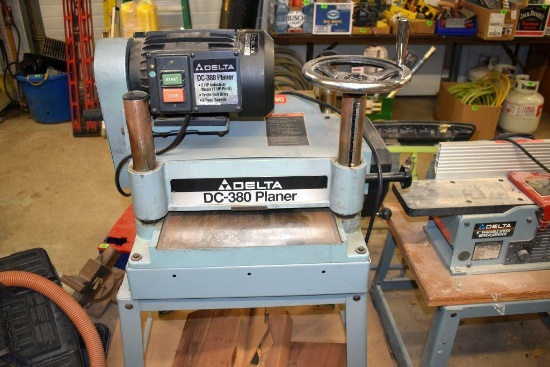 Delta DC-380 Planer