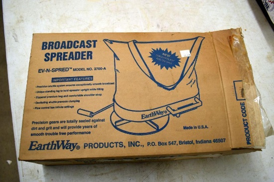 EarthWay Handheld Broadcast Spreader