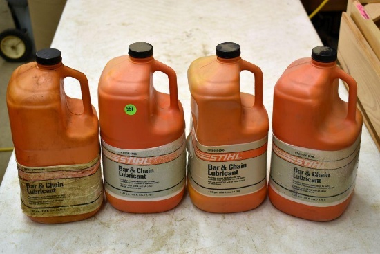 (4) Stihl Chain and Bar Oil: 1 New Unopened