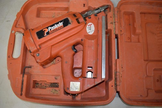 Paslode Cordless Nailer with Case and Charger; No Battery