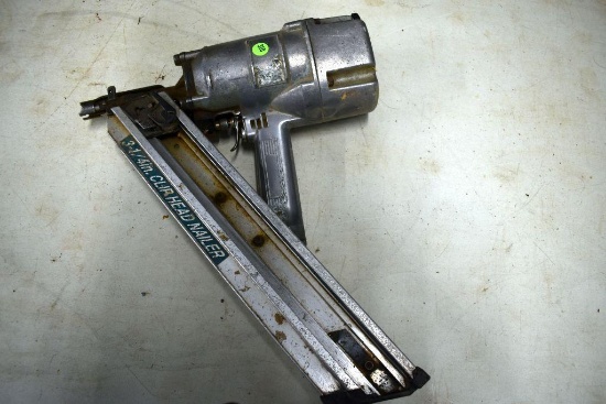 Clip Head Pneumatic Nailer, 3 1/4"