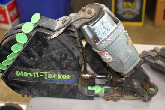 Hitachi 2" Coil Pneumatic Nail Gun PlastiTacker Plus Attachment