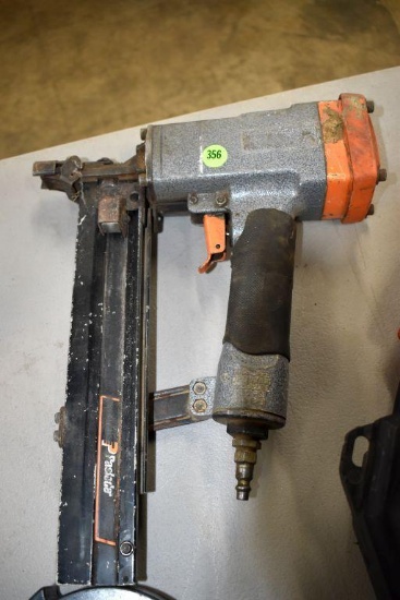 Paslode Pneumatic Staple Gun