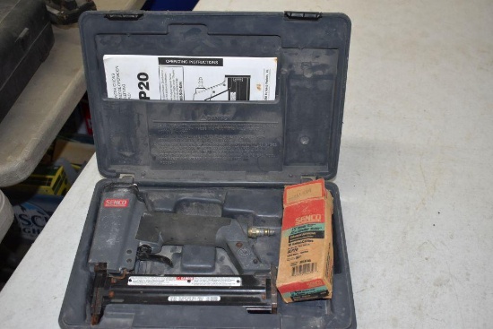 Senco Pneumatic Finisher Nail Gun with Case, 18 Gauge