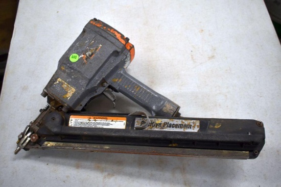Paslode Pneumatic Strip Nail Gun