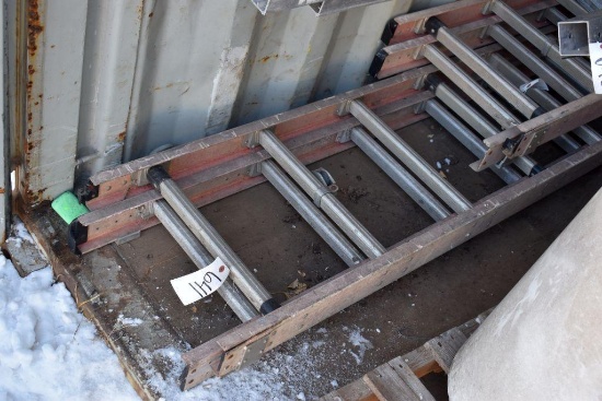 Fiberglass Extension Ladder, 17' Closed Length