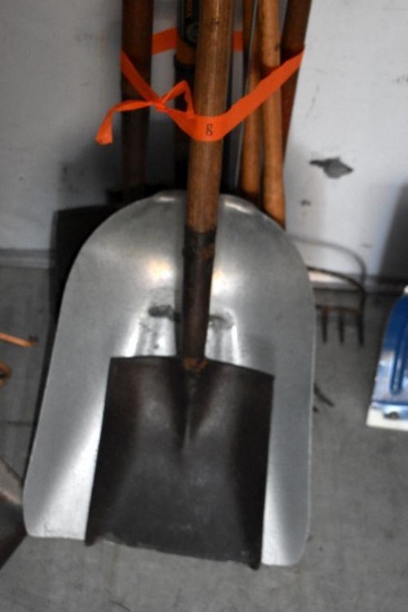 Assortment of Handled Tools: Aluminum Scoop Shovel, Landscaping Rakes, Shovels, Level