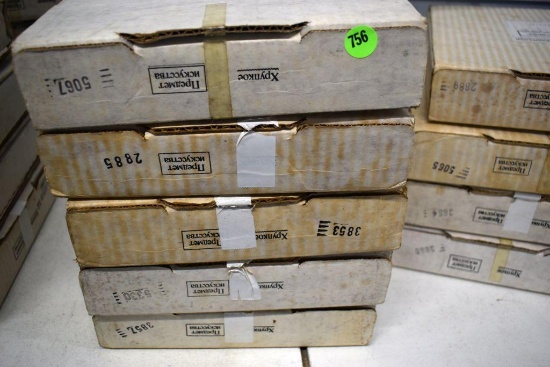 (5) The Bradford Exchange Collectible Plates with Boxes