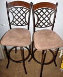 (2) Bar Stools, Swivel Seats